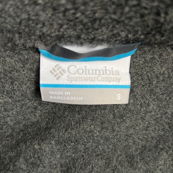 Columbia fleece jacket - never worn. Unisex small (fits larger than a w. medium) - Picture 3 of 4
